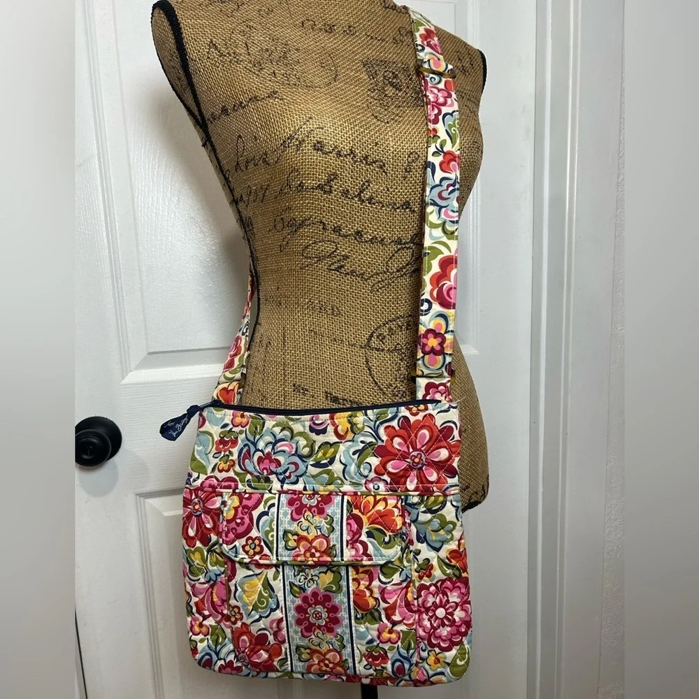 VERA BRADLEY Floral Crossbody Bag
